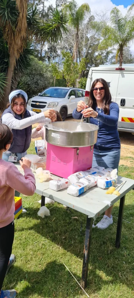 IDF family and community